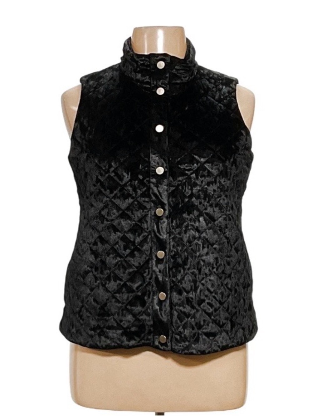 Charter Club Women’s Petite Size Medium Black Velvet Quilted Snap Button Vest